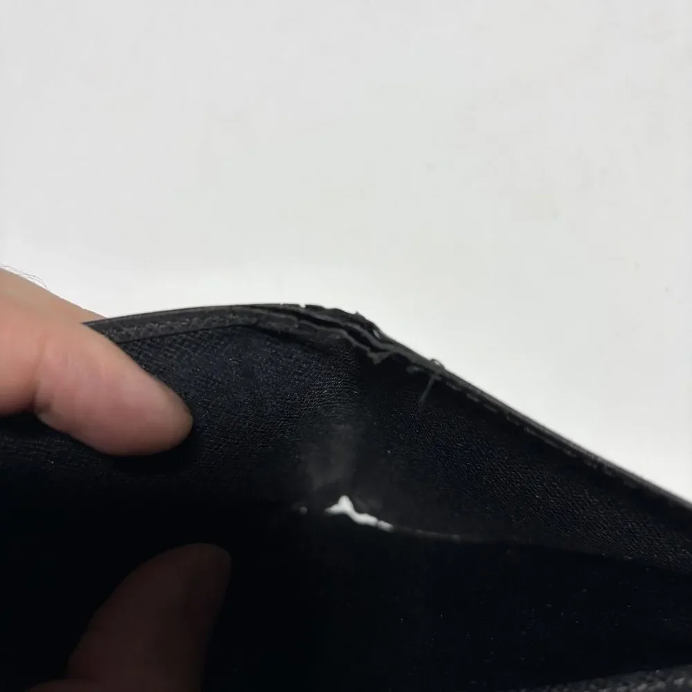 Louis Vuitton Men’s Saffiano Leather Bifold Wallet Black
